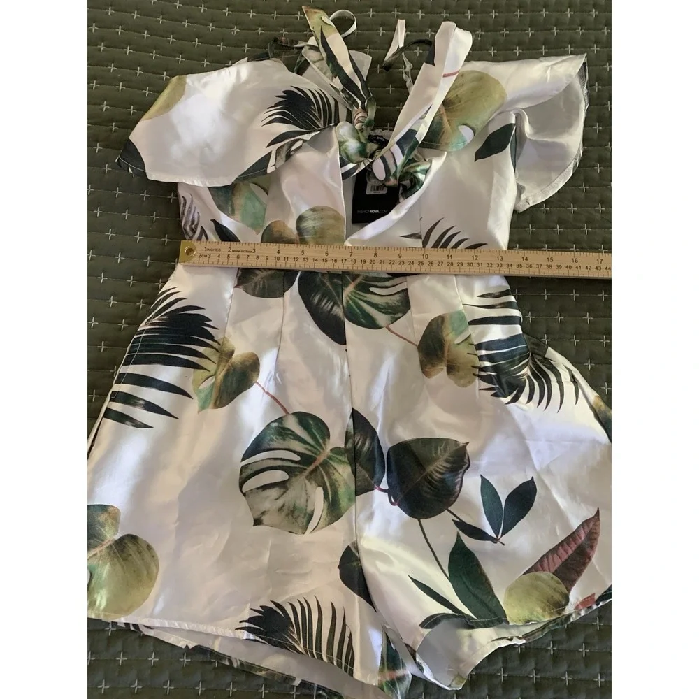 fashion nova Women's Tulum Babe‎ Romper womens size M NWT
